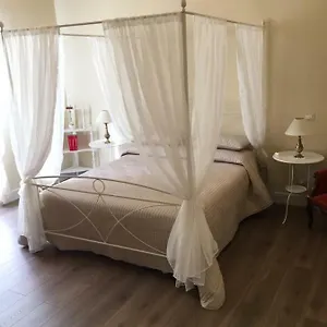 Residenza D'aste , Albenga Italia